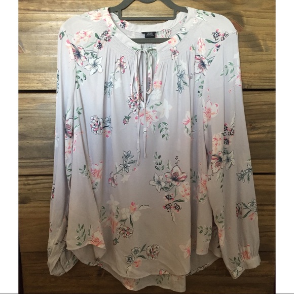 torrid Tops - Torrid size 1 Floral Print Blouse